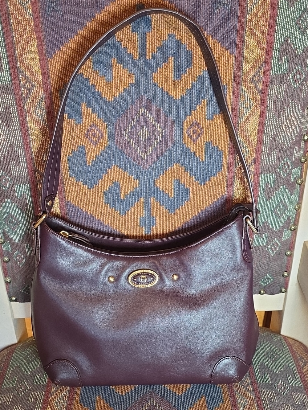 Vintage Etienne Aigner Bordeaux Leather EST 1949 Logo Bag - Excellent Condition - Picture 8 of 17